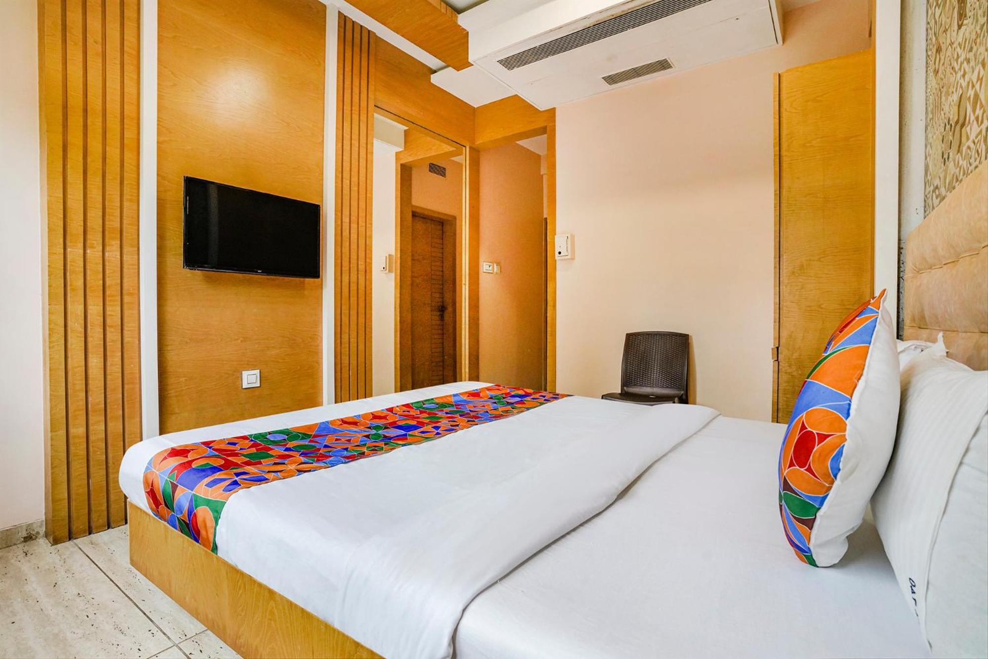 Fabhotel Neelkamal - Chembur Bombaim Exterior foto