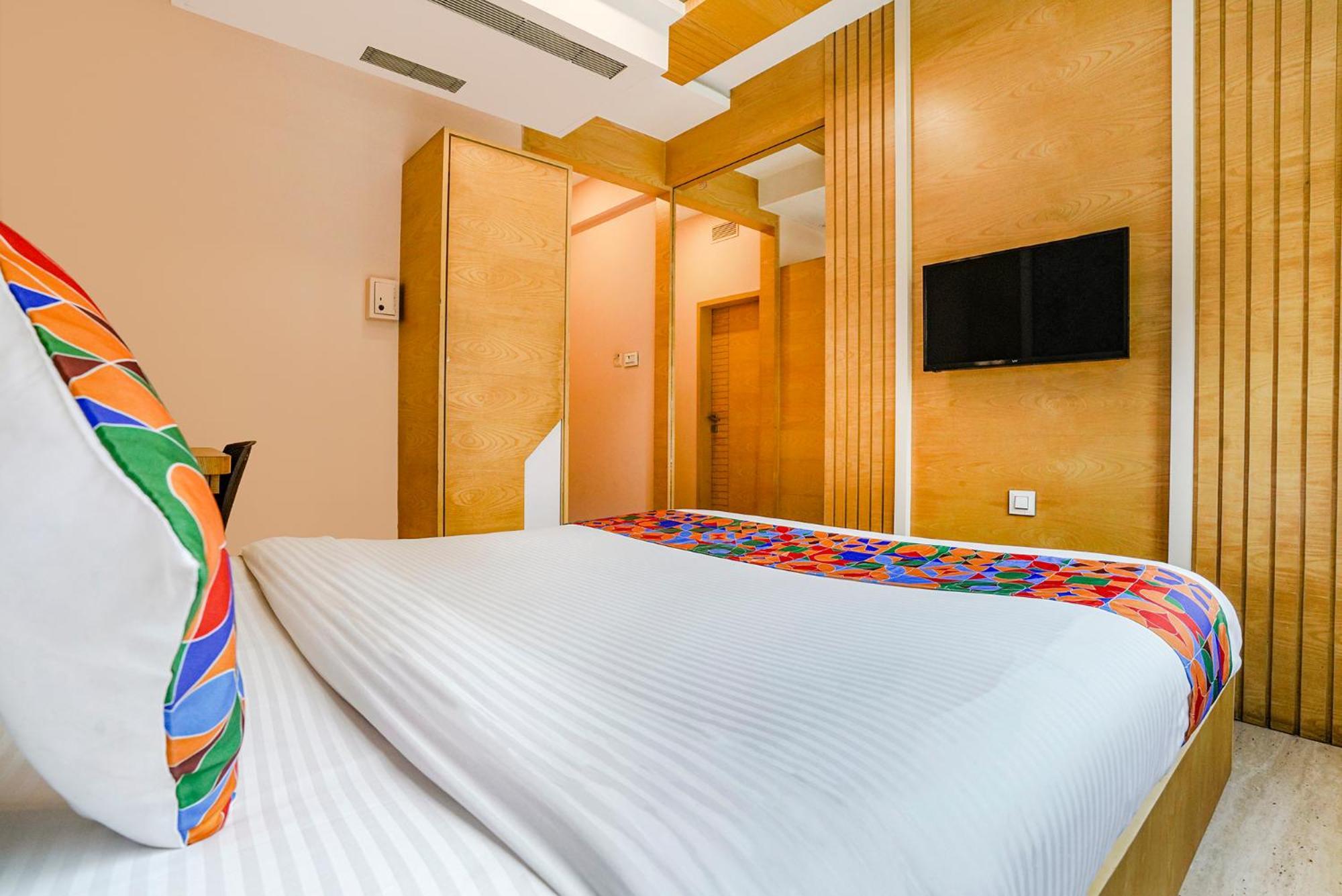 Fabhotel Neelkamal - Chembur Bombaim Exterior foto
