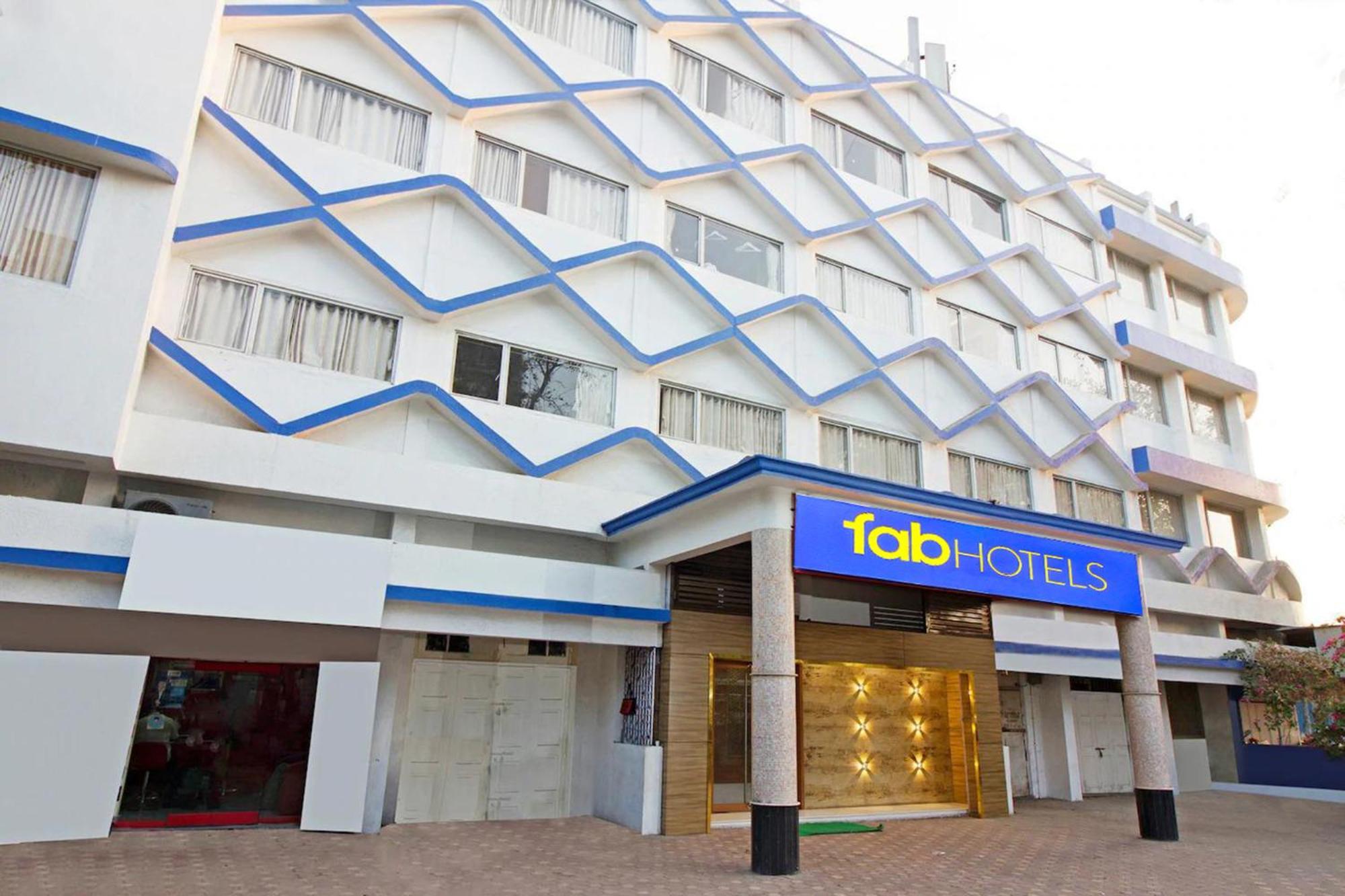 Fabhotel Neelkamal - Chembur Bombaim Exterior foto